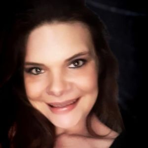 Meet your Posher, Brandi